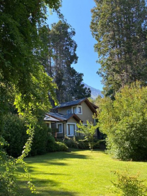 Отель Altos del Sur Cabañas de Montaña  Эль-Больсон